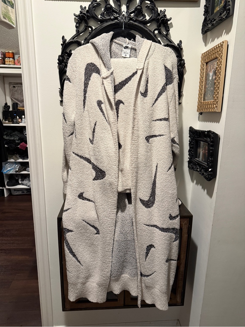 Nike Phoenix Cozy Bouclé Cream/Black Swoosh 2-Piece Set – Size M